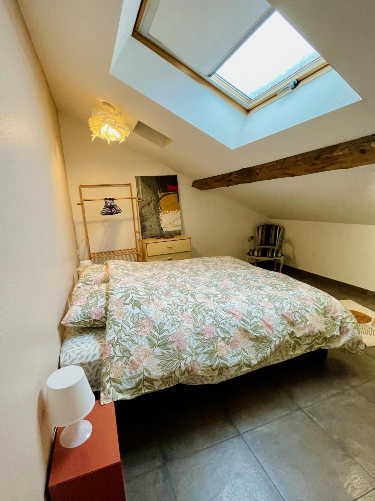 דירות Sainte-Suzanne  Duplex + Parking Gratuit Facile מראה חיצוני תמונה